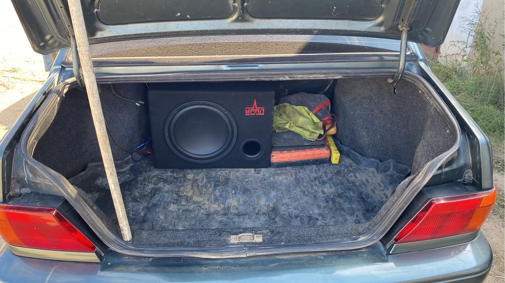 Продам сабвуфер