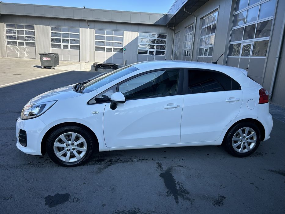 Продавам KIA RIO!!!