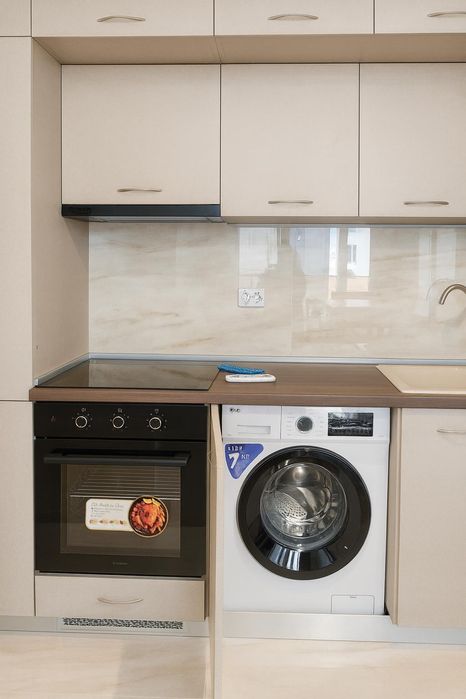 Дава се под наем Двустаен апартамент в Пловдив, Христо Смирненски - 67 кв.м за 409 € - Снимка #1