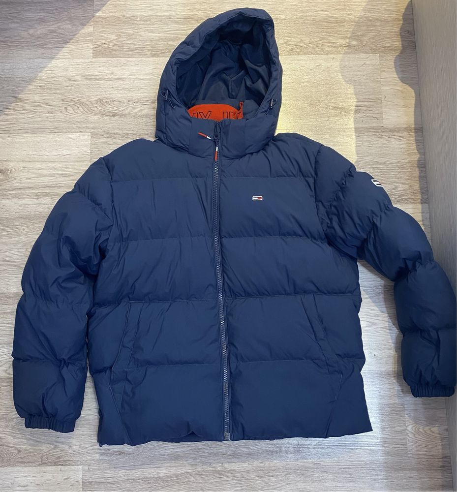 Яке Tommy Jeans с гъши пух.