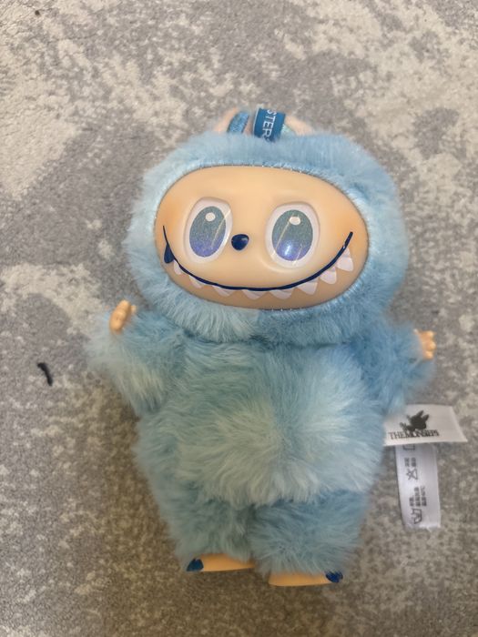 Yangi turibdi pul kerak bolgani uchun sotilmoqda