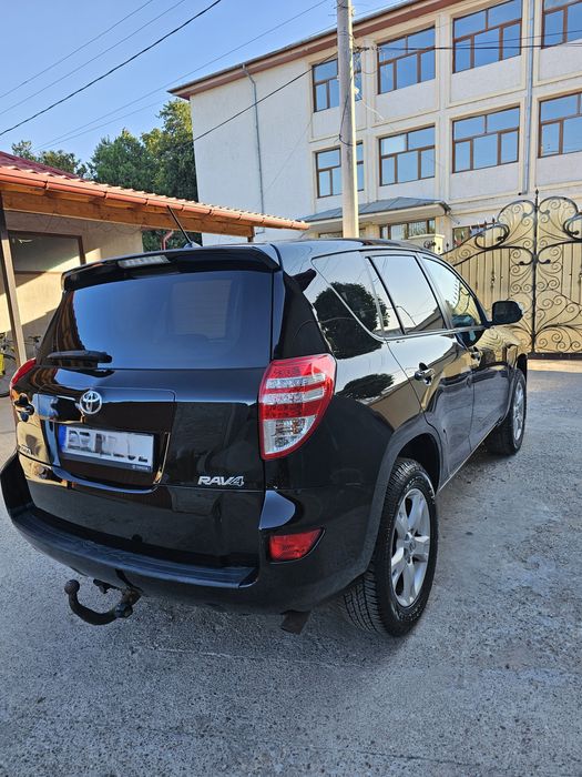 Vand Toyota RAV4 4x4 diesel