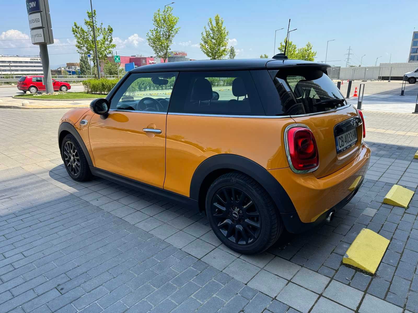 Автомобил MINI Cooper D
