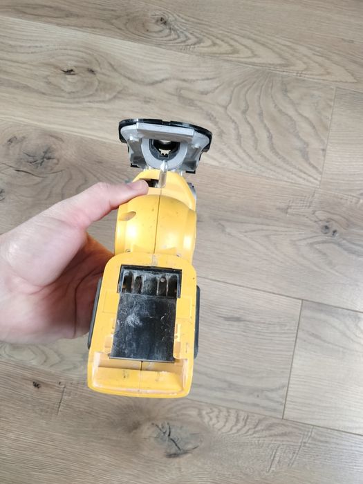 Pendular dewalt 18 volți