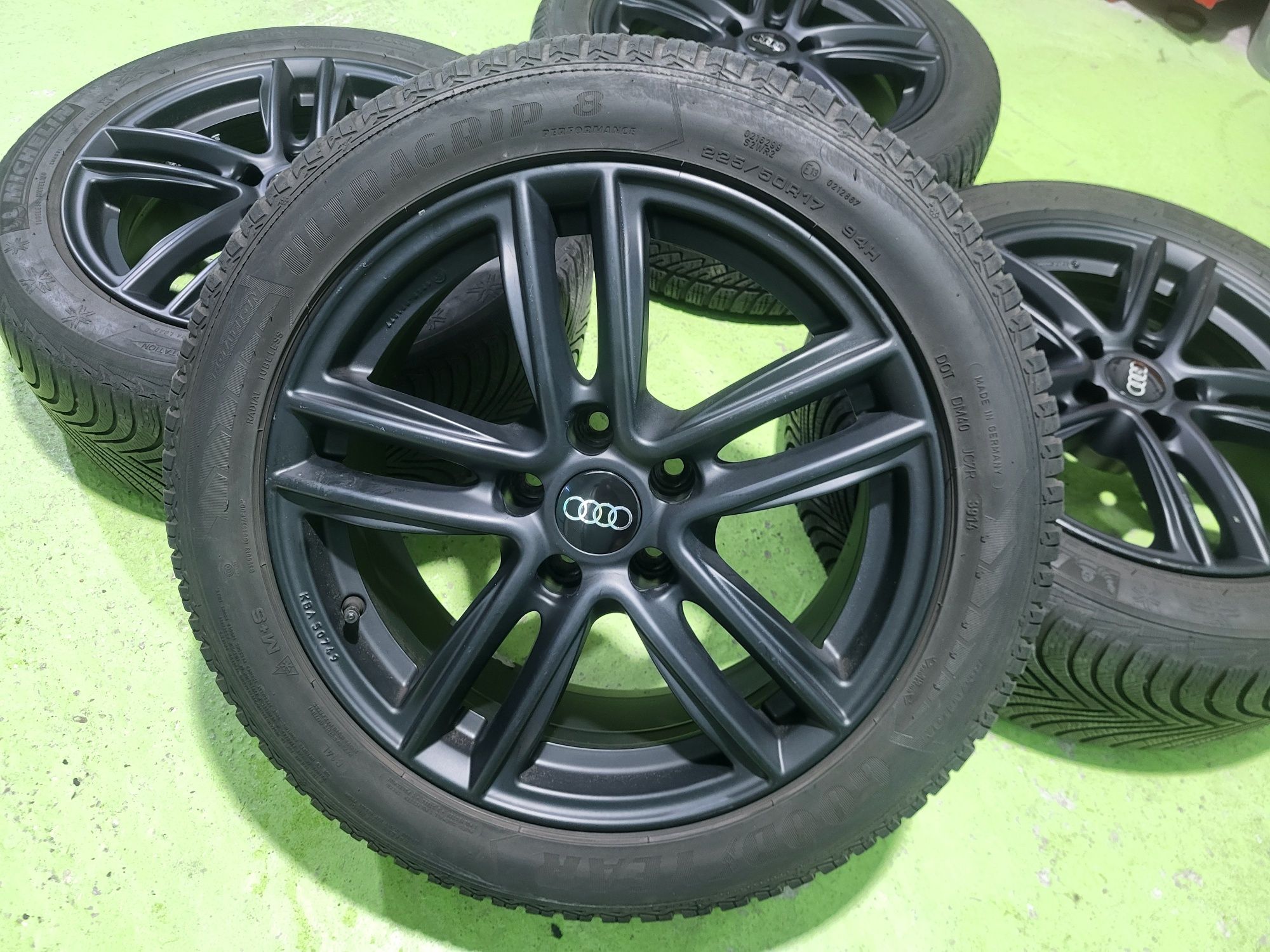 17 5x112 Audi A4 A5 A6 Vw Passat Tiguan Touran Caddy Skoda 5х112