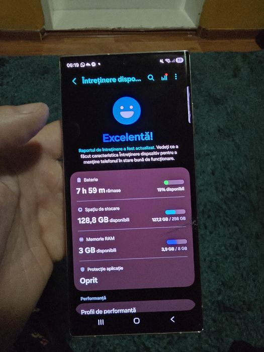 Vând Samsung note 10 plus 12/256 GB(Ecran fisurat)