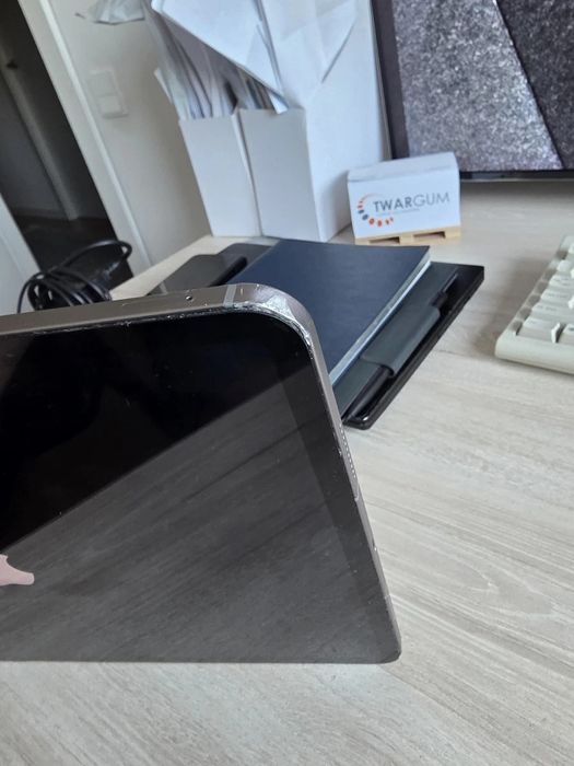 Apple iPad Pro 6th Gen. 256GB, Wi-Fi + 5G (Unlocked), 12.9"