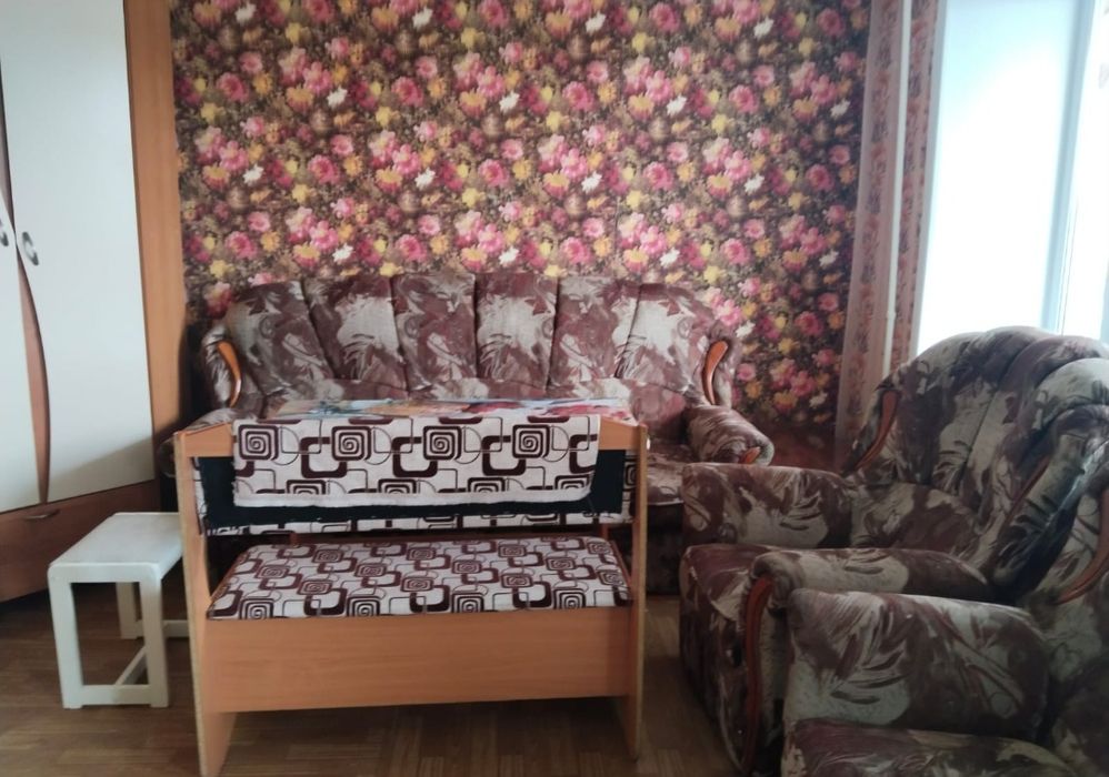 Сдам мини квартиру  благоустроенную на Колхозном