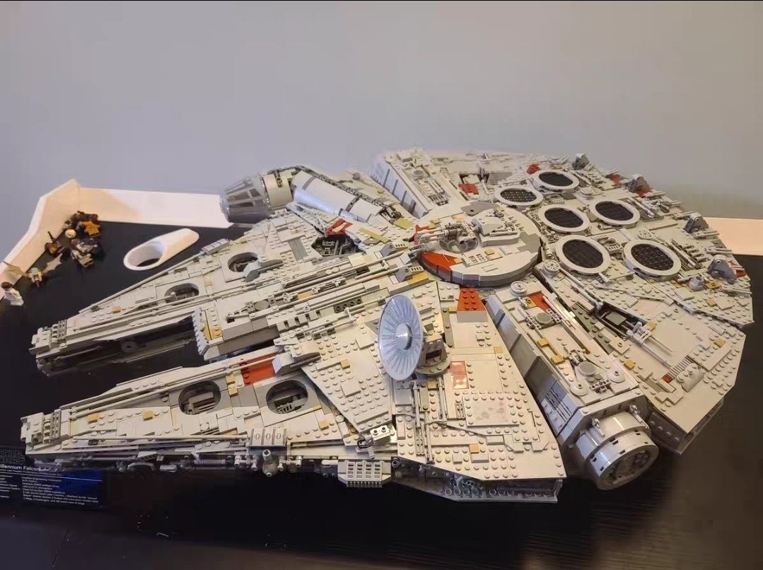 LEGO: Сокол Тысячелетия 75192 Star Wars