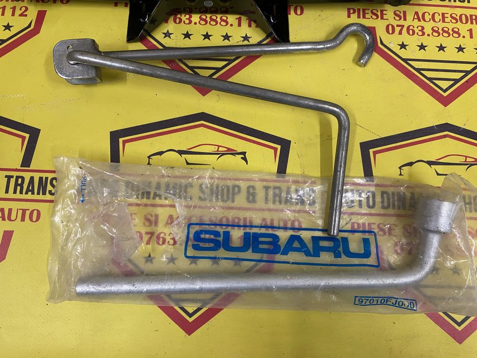 Cric auto OEM Subaru Liberty Impreza WRX cu cheie roată manivelă 900kg