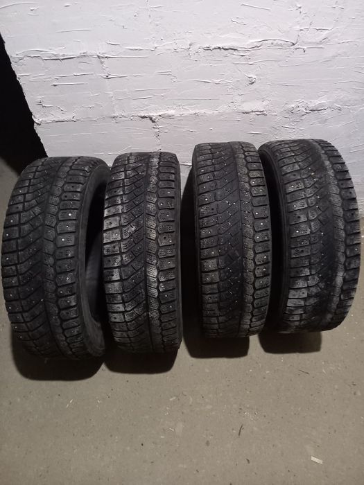 Резина зимняя на 15