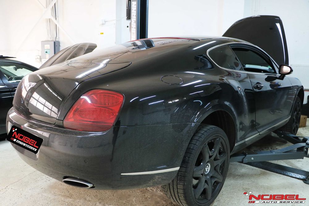 Inlocuire reparatie lampa spate third light stop light Bentley service