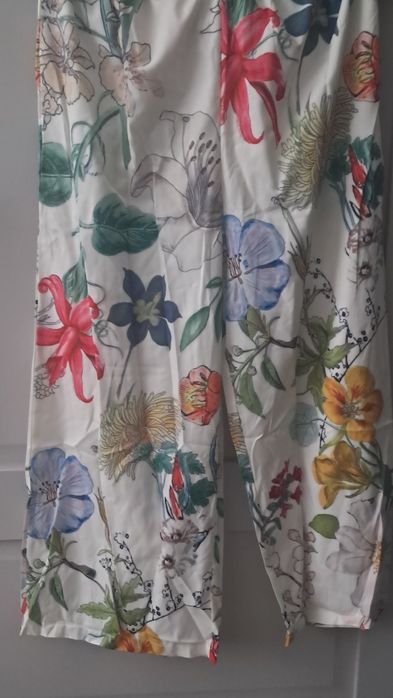 Costum pentru damă