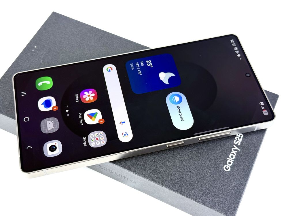 НОВ! Samsung Galaxy S25 Ultra 5G 256GB 12RAM Black Гаранция!