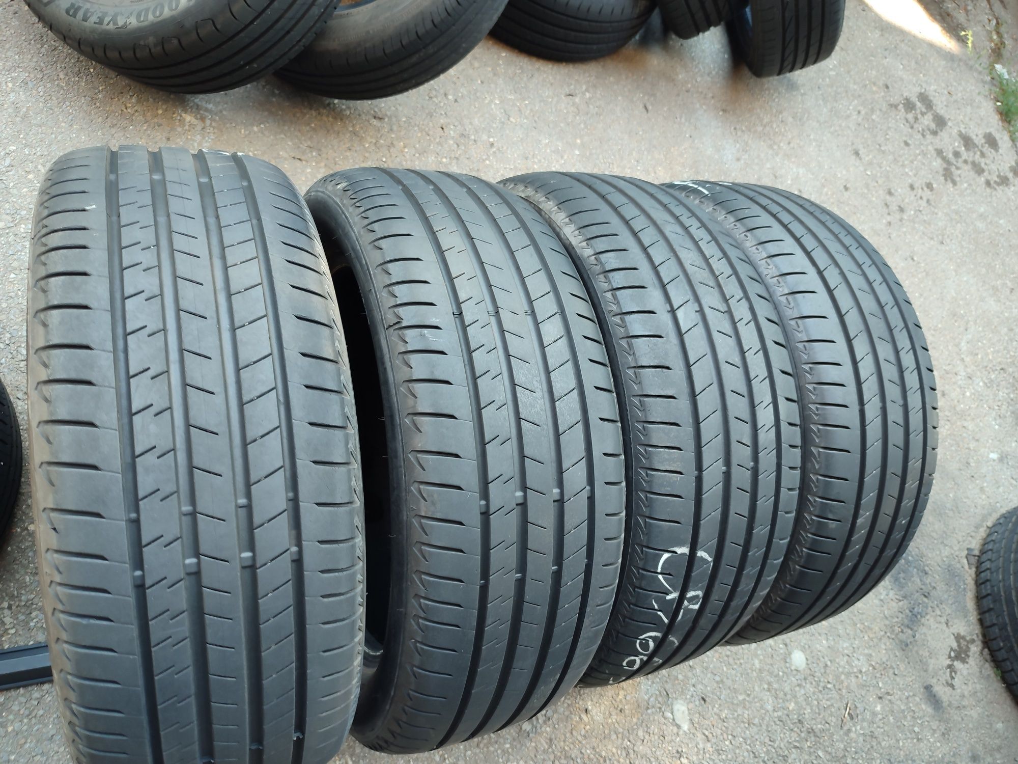 245/50/19" 4бр Bridgestone alenza 001,dot4820,6-7mm