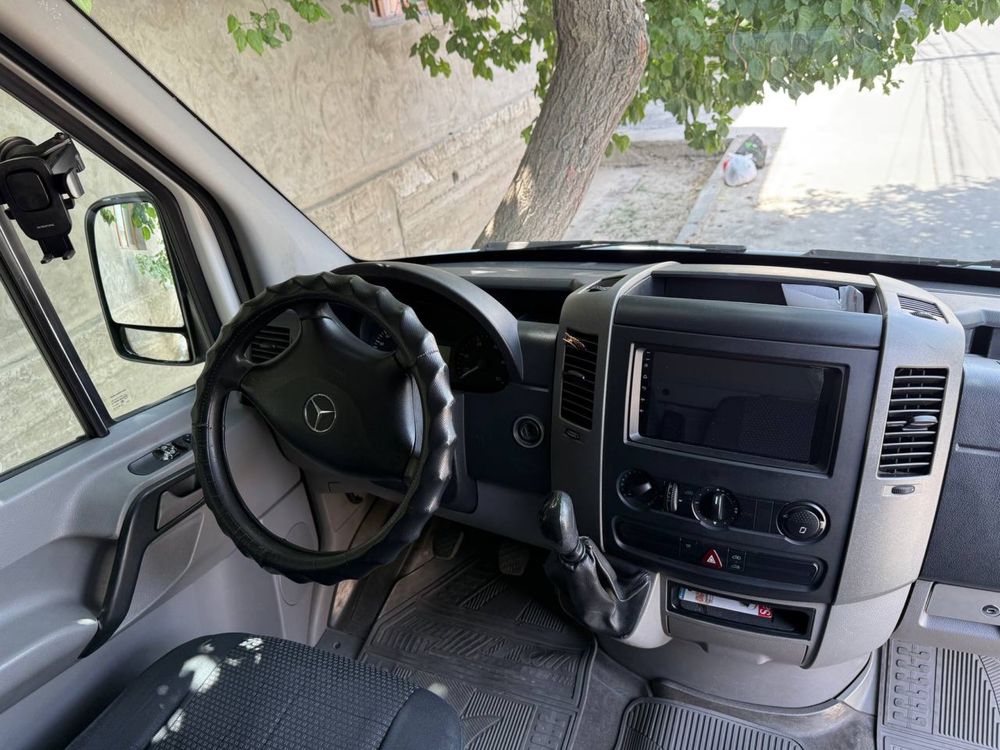 Mercedes Benz Sprinter