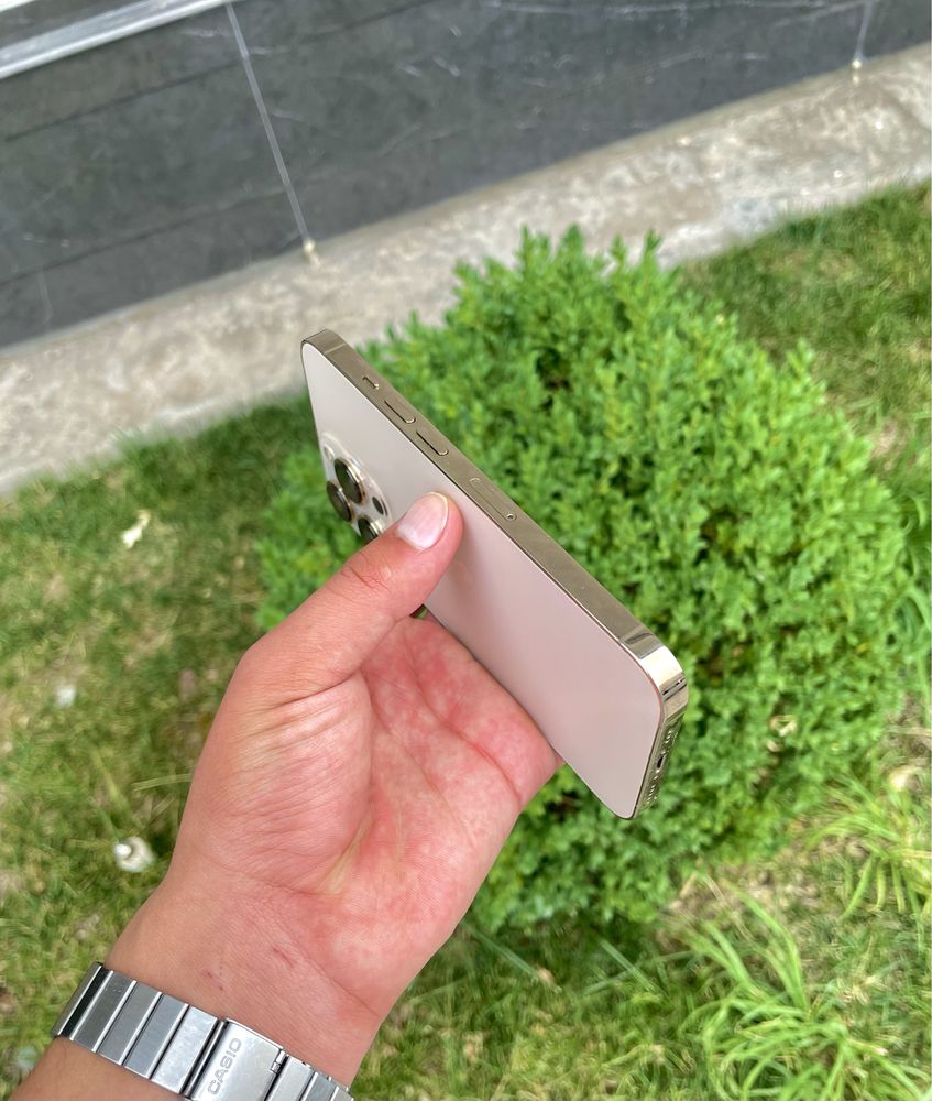 iPhone 13 Pro Gold