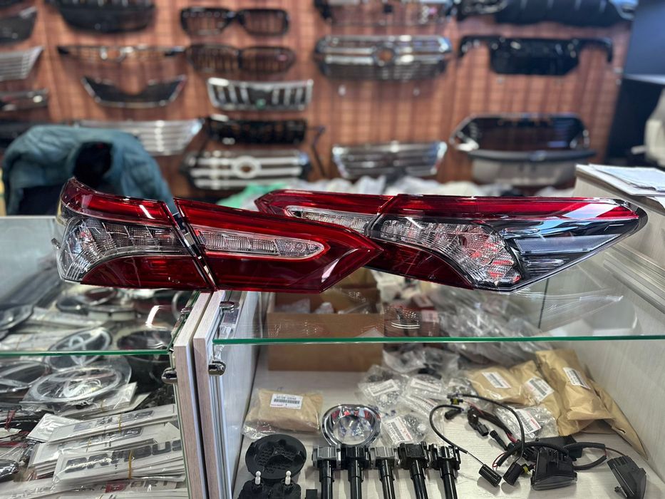 Задний фонарь комплект Toyota Camry 75