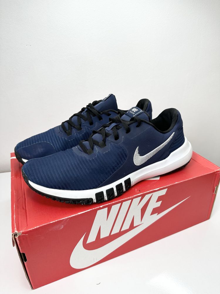 Nike Flex Control (44.5) Маратонки