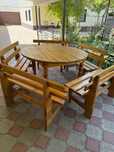 Деревянный добротный качественный стол и скамейки