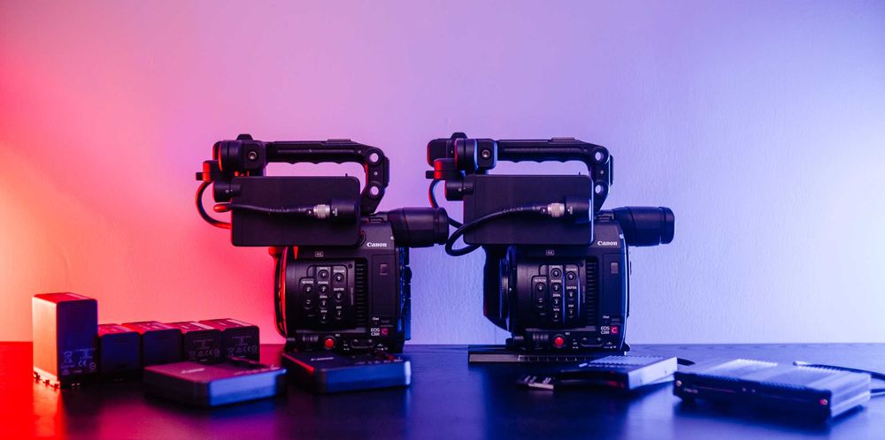 Canon C200 Cinema camera (pret pana pe 15 decembrie)