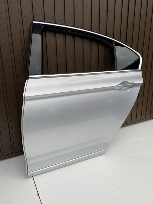 Usa st spate vw Passat B8 Limuzina cod culoare LA7W 2015-2020