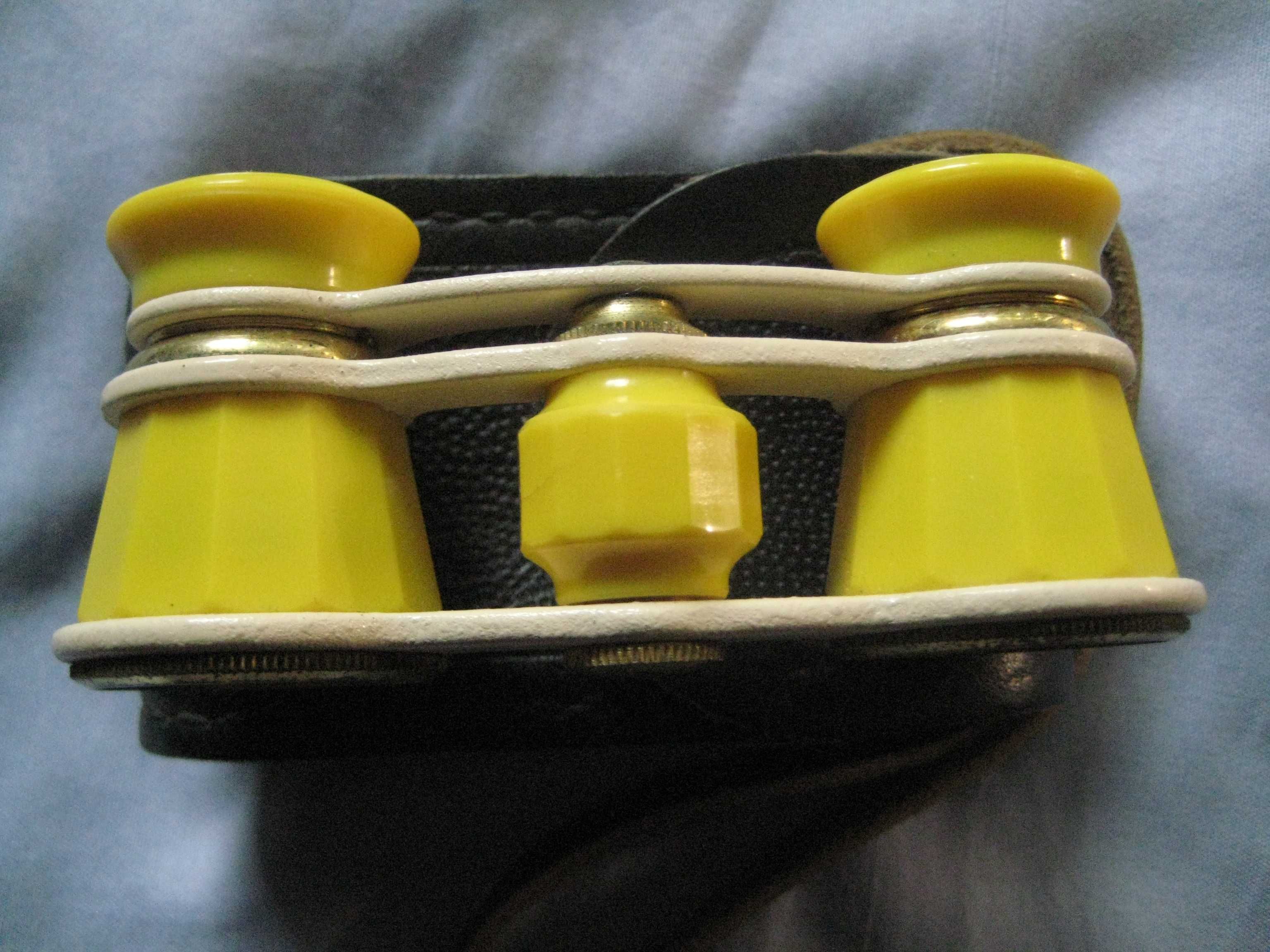 Продавам театрален бинокъл MADE IN USSR лимитиран жълт