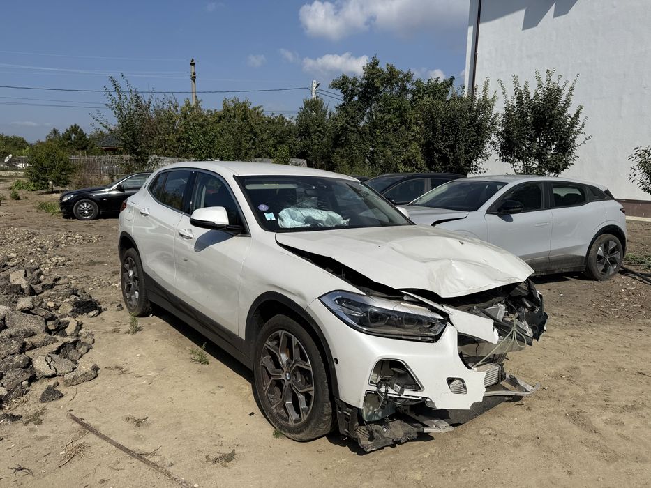 Bmw x2 2023 automat,avariat 1,5 benzina 18000 km