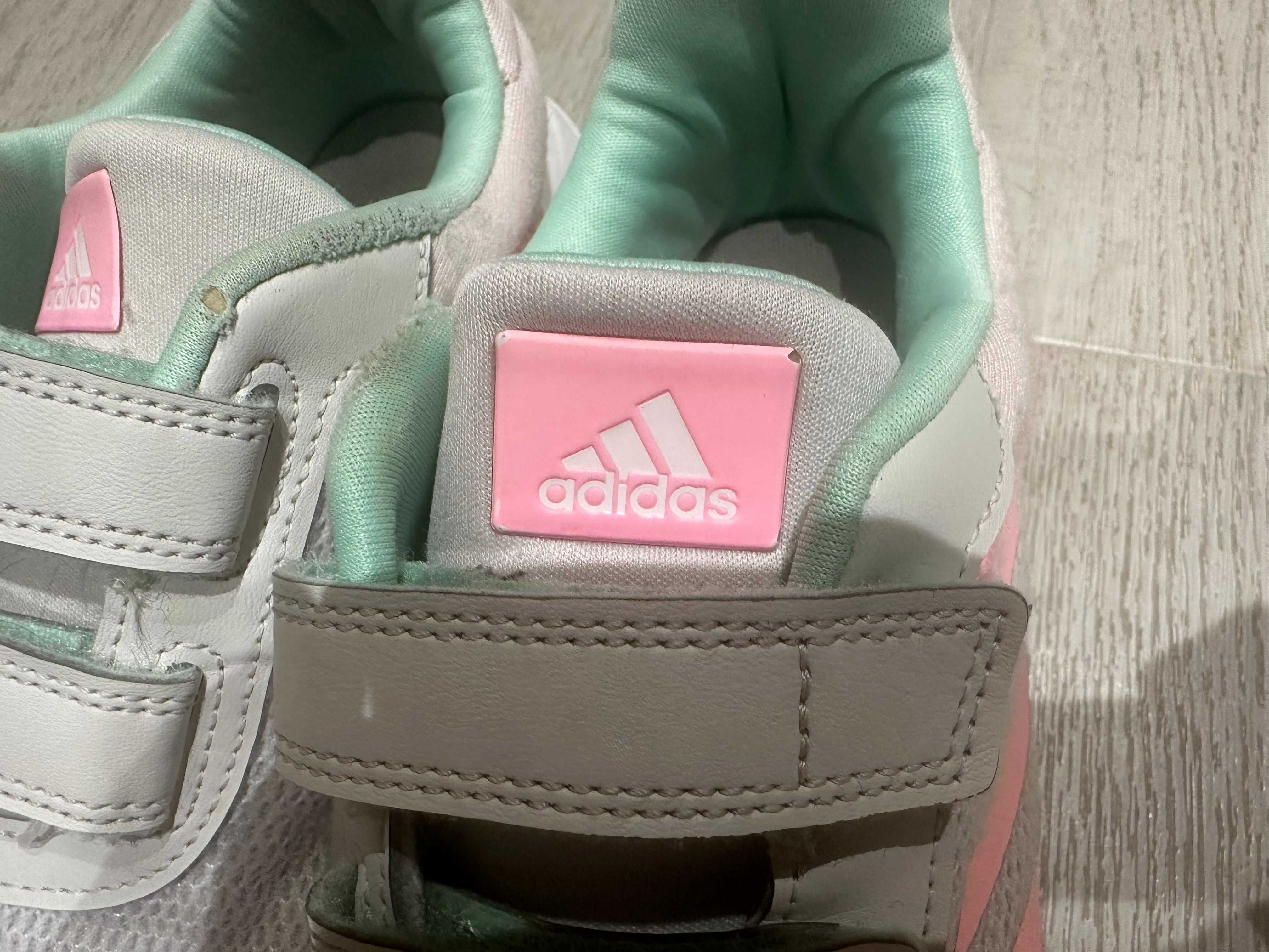 Детски маратонки Adidas номер 35