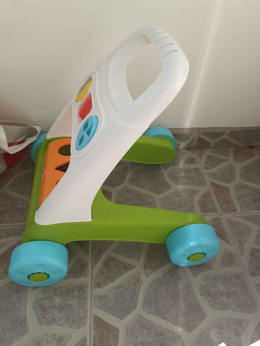 Уолкър и сортер 2 в 1 Fisher price