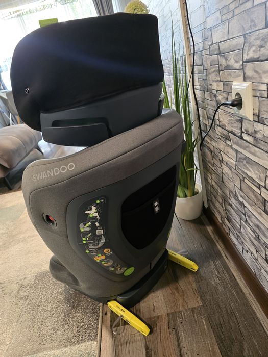 Столче за кола Swandoo от 100 до 150 см