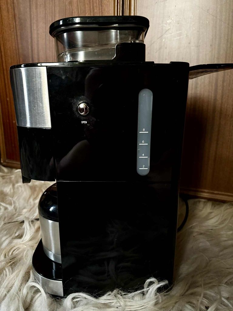 Кафемашина за шварц кафе Severin, KA 4814, 1.25L, 8 чаши, Черен/Сребри