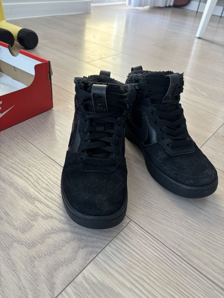 Маратонки 35,5 Nike
