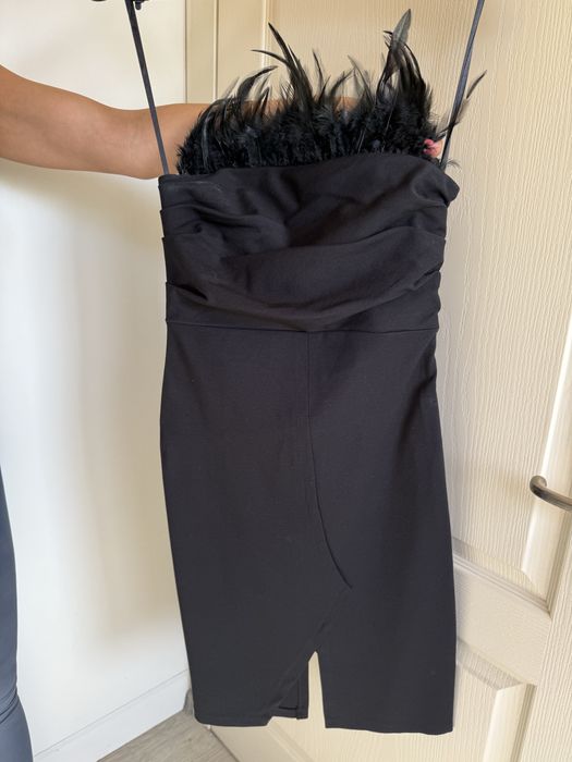 Продавам италианска рокля Space style concept