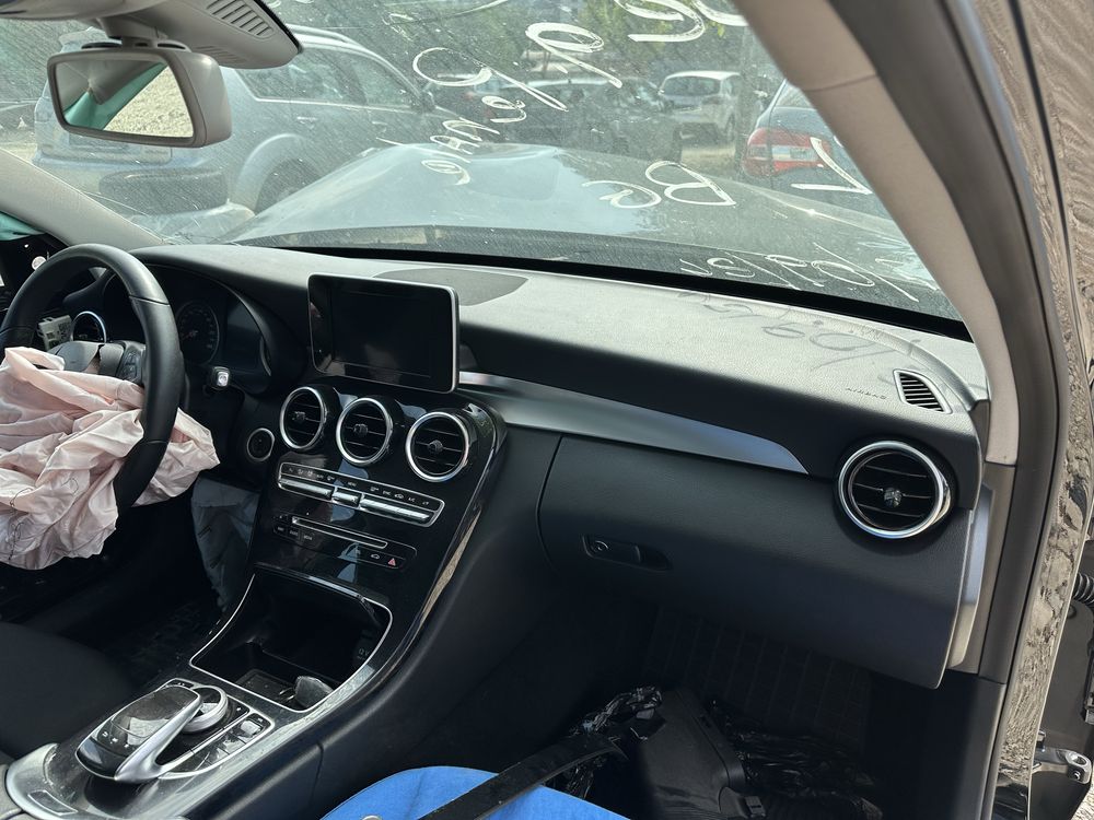 Табло със десен airbag за Мерцедес W205 C220 след 2015г.!