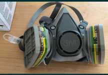 Masca de protectie 3M + accesorii , praf fum gaze chimicale lacuri