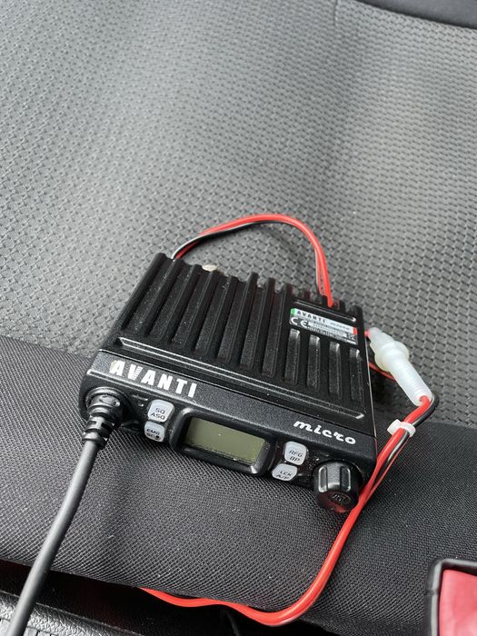 Vând statie radio cb Avanti Micro +Antena MEGAWAT