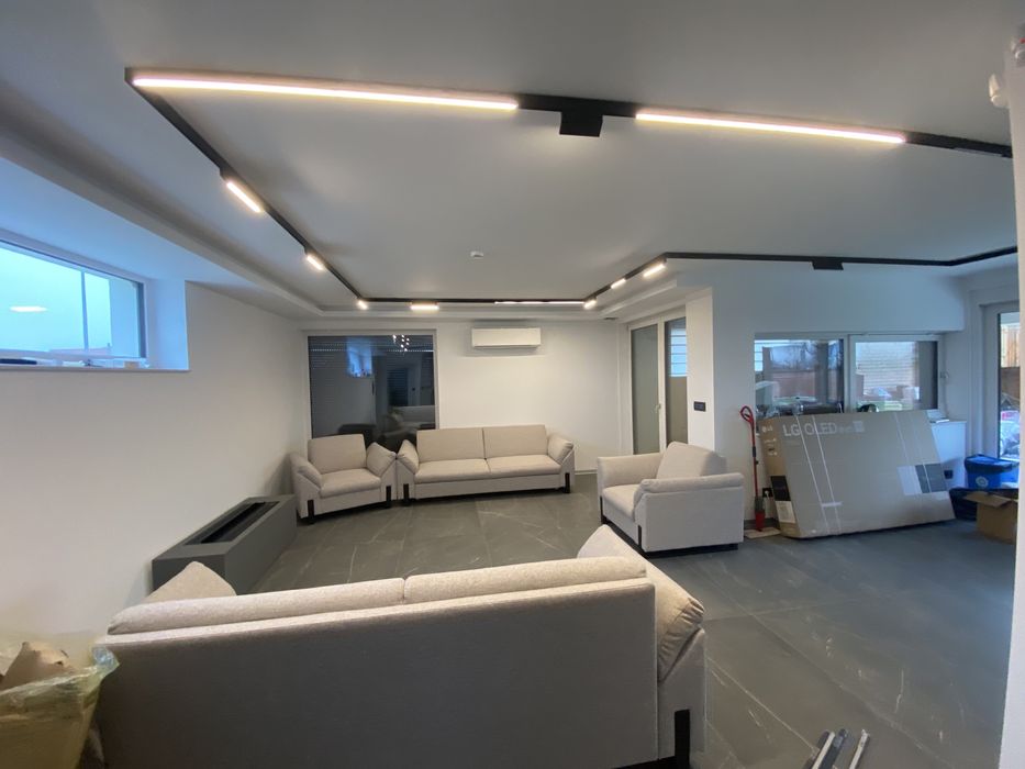 Montam si debarasam mobila. Dulapuri, paturi, bucatarii. La orice etaj