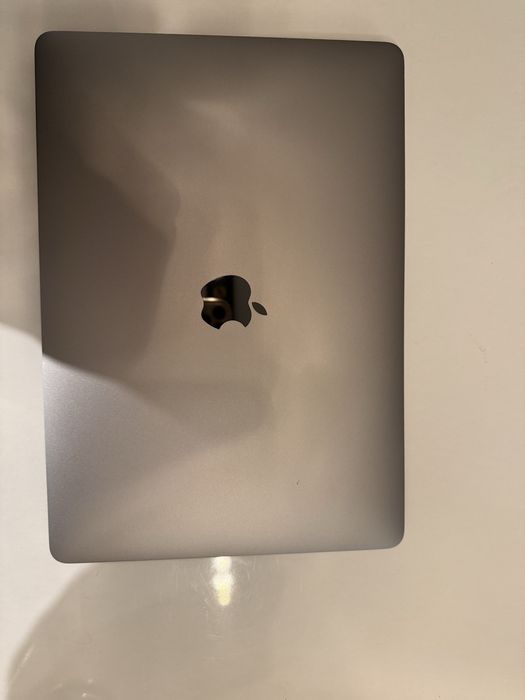 Apple MacBook Pro 13 inch 2.3GHz 128gb 2017