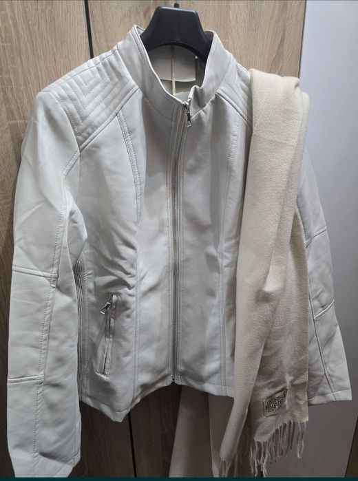 Дамско кожено и спортно яке