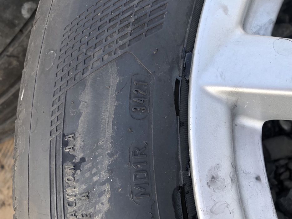 Vand set Jante 18 bmw X5 F15 X6 cu anvelope vara good year 255/55R18