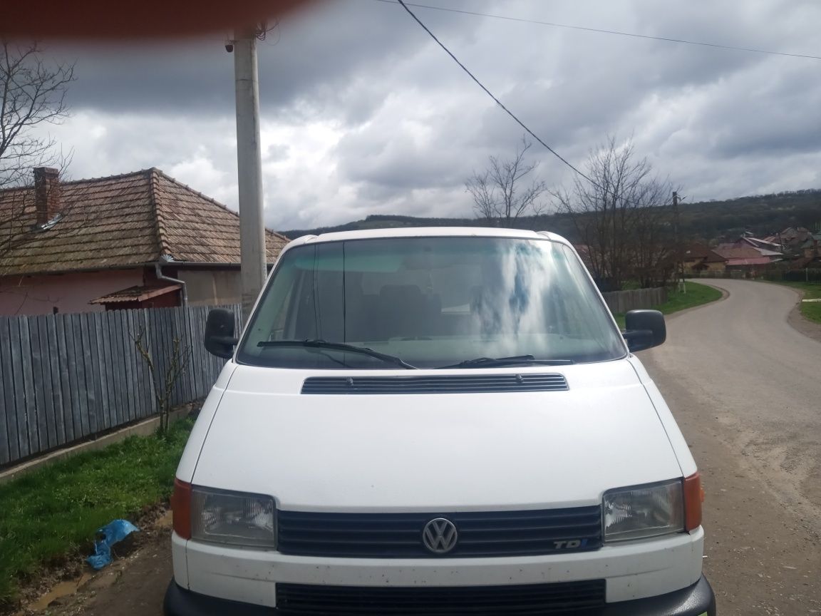 Vând sau schimb t4 motor 2.5 102 cai aștept oferte !!!