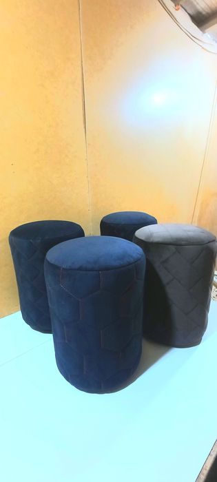 Продам пуфики. Новые.