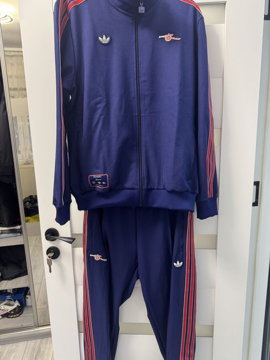 Trening adidas marimea S M si L