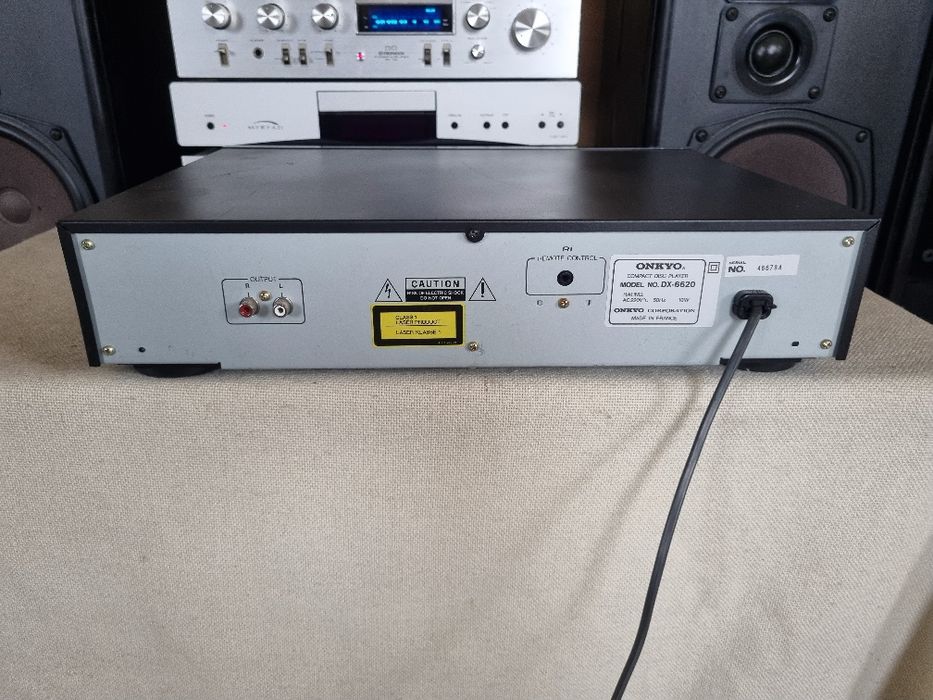 Cd Player Onkyo DX-6620. 16 Bit. Perfect functional.