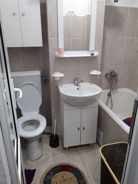 Garsoniera de închiriat