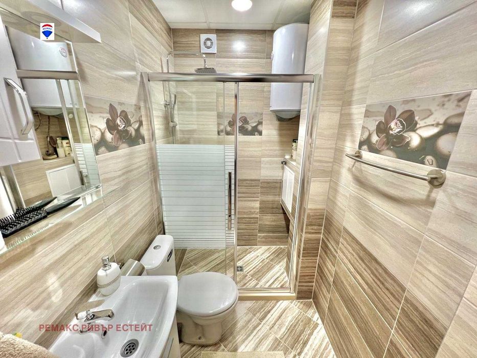 Продава се Едностаен апартамент в Русе, Цветница - 49 кв.м за 1509 €/кв.м - Снимка #3