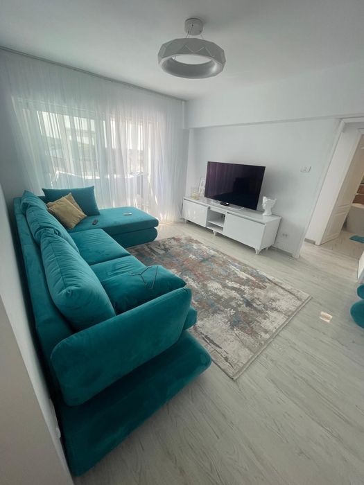 Vand Apartament 3 camere zona centrala