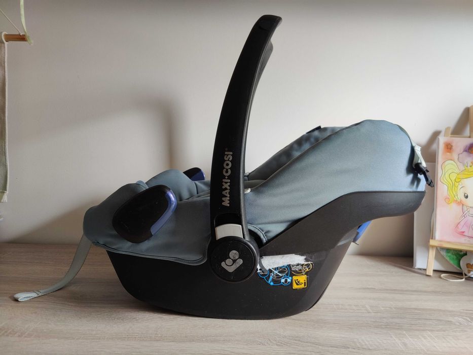 Столче за кола Maxi Cosi Rock i-size