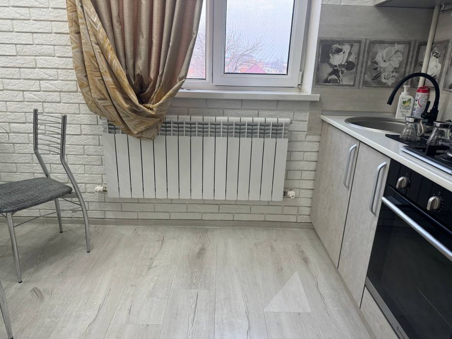 Продаётся двух контурный котёл Аристон .